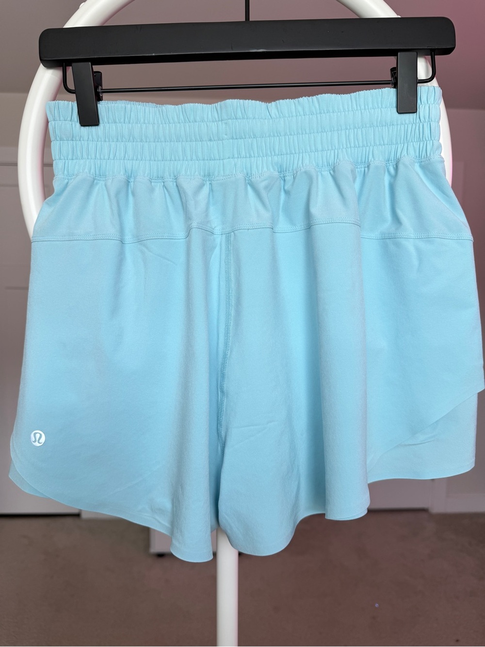 Lululemon Shake It Out High-Rise
Running Short 2.5" Size S - Picture 3 of 11